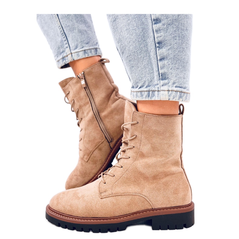 Botas de camurça caqui com cadarço bege Botas de camurça caqui com cadarço bege