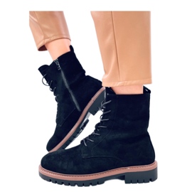 Botas de camurça com cadarço preto Botas de camurça com cadarço preto
