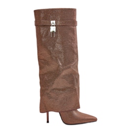 Botas Modelo C-337 Marrom