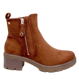 Botas femininas marrons com protetor marrom
