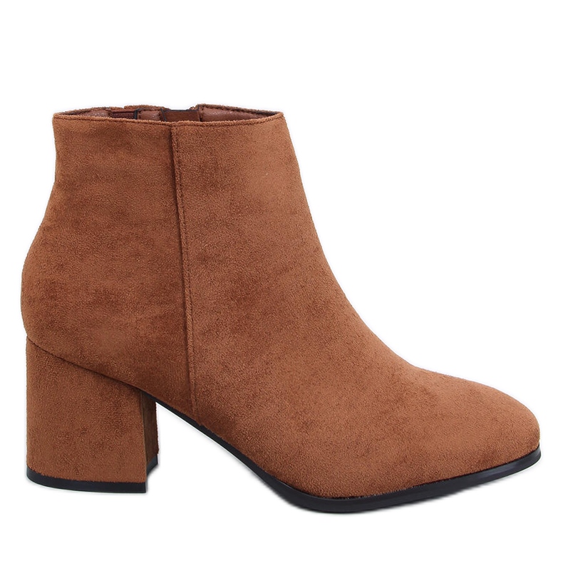 Botas femininas lisas e isoladas com salto alto Camel castanho