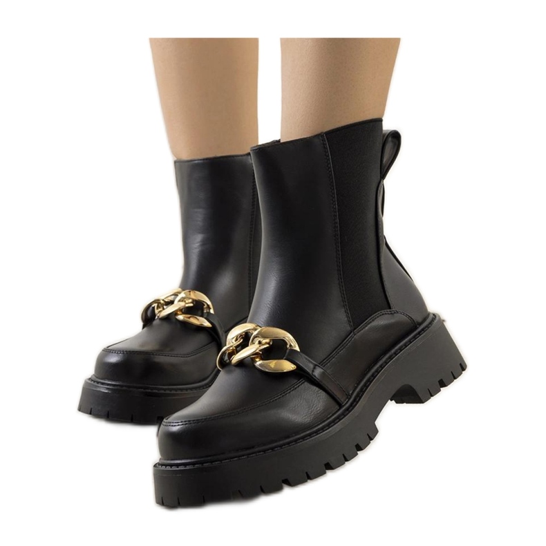 Botins pretos com sola alta Pesa - Solea Botins pretos com sola alta Pesa - Solea