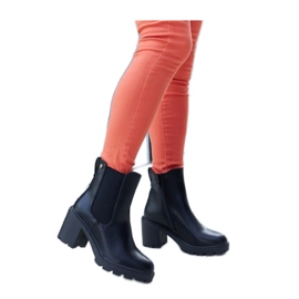 Botins clássicos com isolamento preto da Caio - Solea Botins clássicos com isolamento preto da Caio - Solea