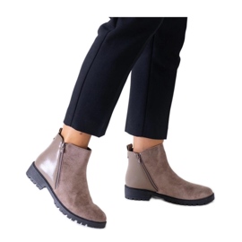 Botas plataforma marrons confeccionadas em camurça ecológica Kirla - Solea marrom
