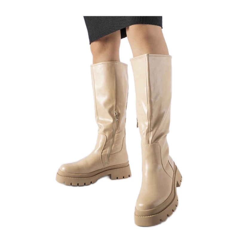 Botas clássicas rasas bege por Christien - Solea