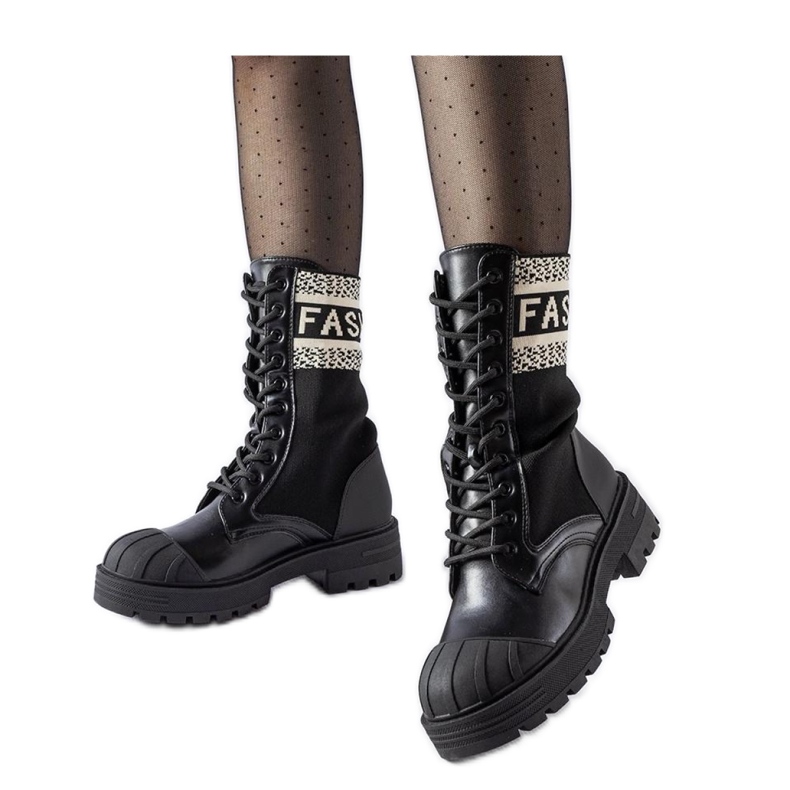 Botas meia pretas com inscrição Daria - Solea branca preto