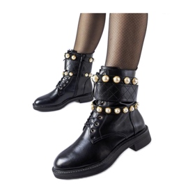 Botins com isolamento preto e pérolas Normand - Solea Botins com isolamento preto e pérolas Normand - Solea