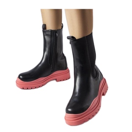 Botas pretas com sola colorida preto