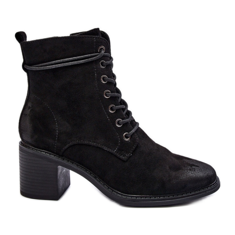 Botins de camurça pretos com atacadores