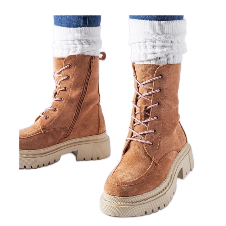 Botas com sola Riel enorme vermelho