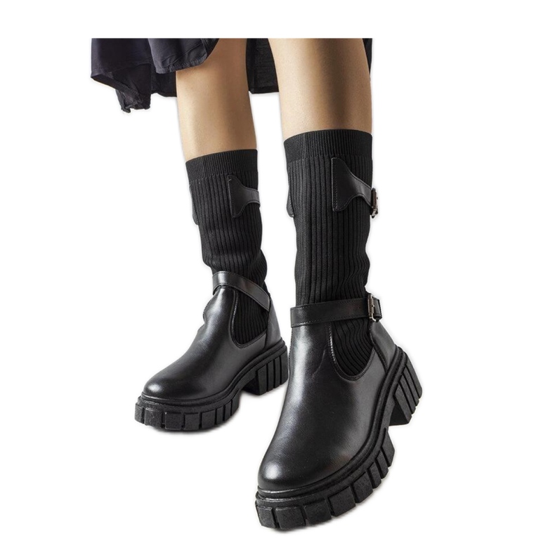 Botas elegantes pretas com uma parte superior elástica preto
