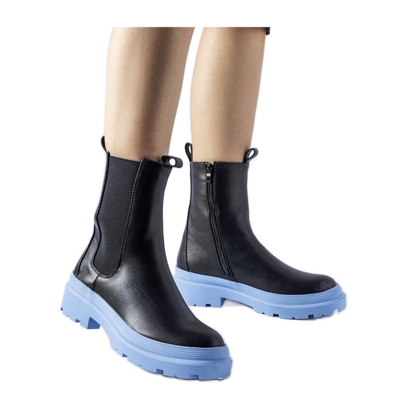 Sapatos pretos com sola azul Georgette - Solea