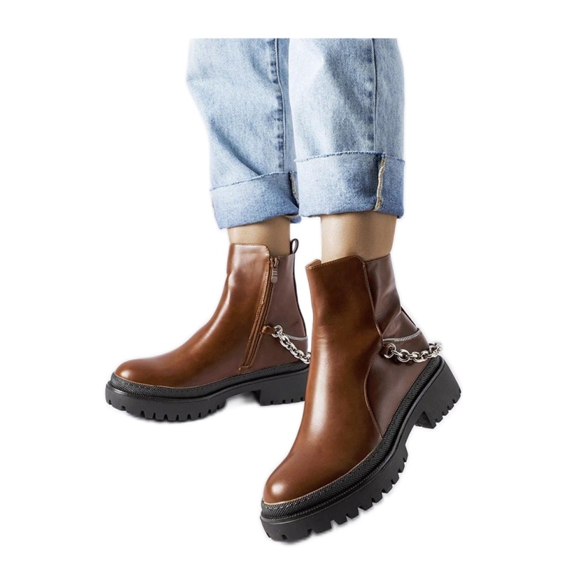 Botins castanhos com corrente Muqaddim - Solea