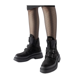 Botins plataforma pretos com fivelas Botins plataforma pretos com fivelas