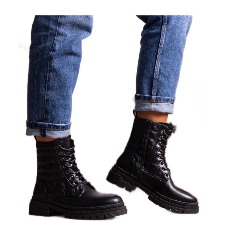 Tênis acolchoado preto