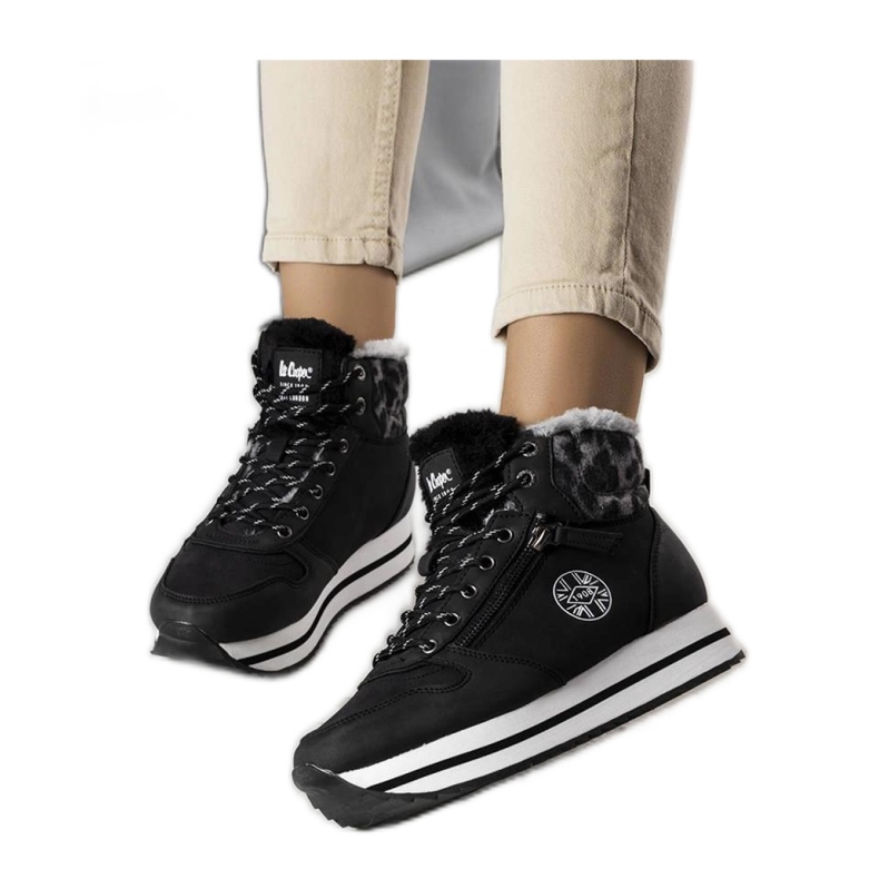 Botas isoladas LCJ-22-31-1448L Lee Cooper preto