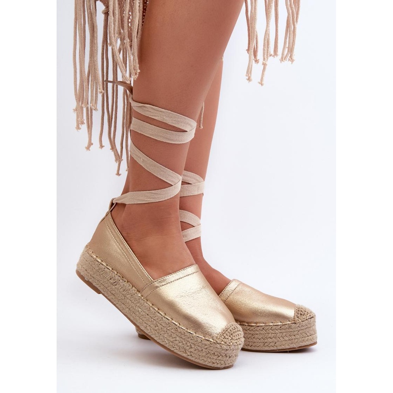 Step in style Alpercatas Modelo Tailesse C-285 Gold – Entre com estilo amarelo