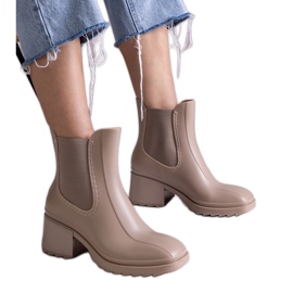 Botas Wellington bege com salto alto Botas Wellington bege com salto alto