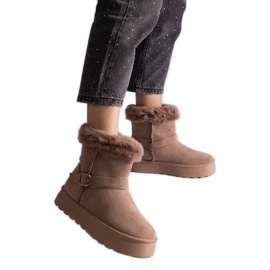 Botas de neve com isolamento marrom decoradas com pele castanho Botas de neve com isolamento marrom decoradas com pele castanho