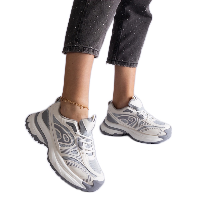 Tênis esportivos femininos cinza