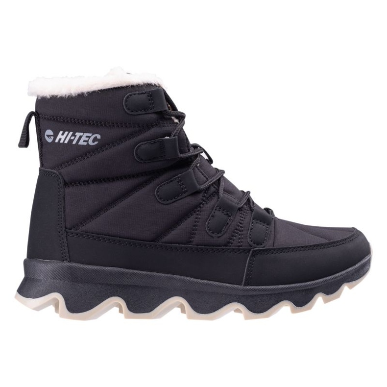 Hi-Tec Boots Snow Black isolado preto