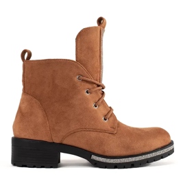 Botas marrons claras marrom