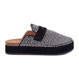 Os chinelos femininos decorados com zircões na plataforma preta preto