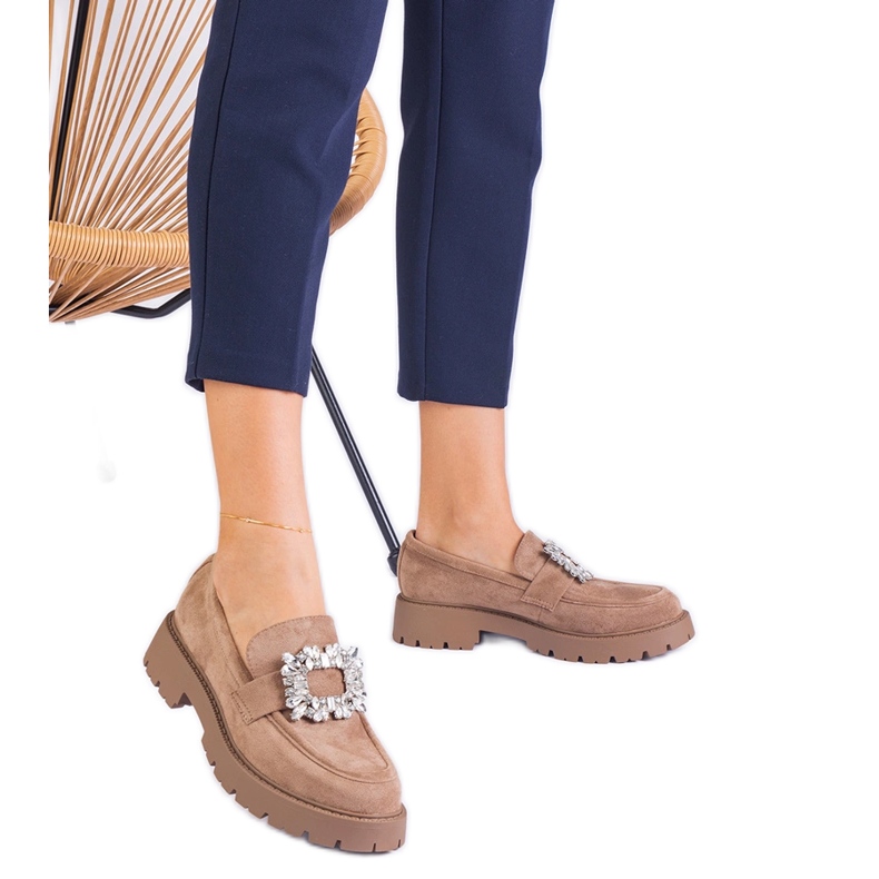 Mocas femininas bege de Ekozamsz com uma decoração elegante Mocas femininas bege de Ekozamsz com uma decoração elegante