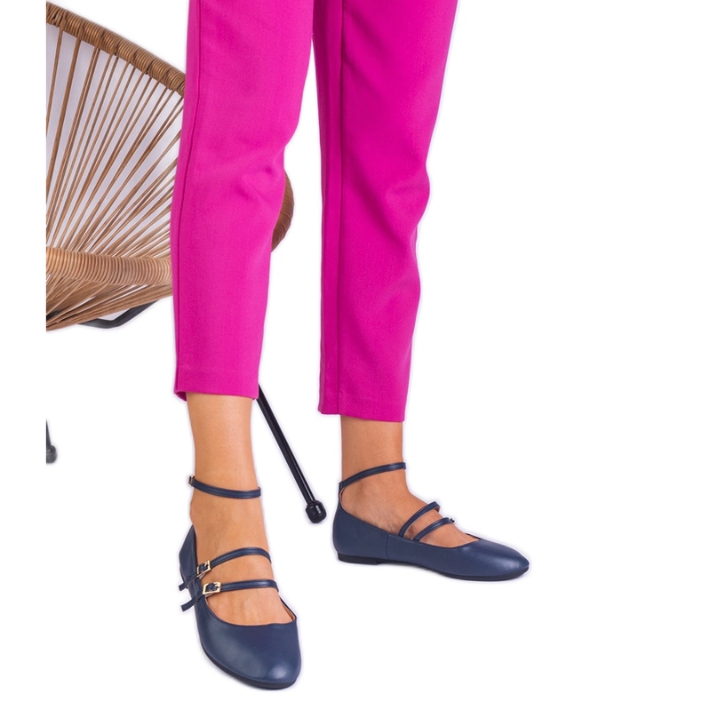 Ballerinas da Marinha feitas de eco -Leather com fivelas azul