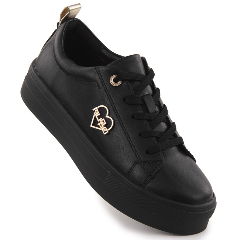 Sapatos de couro feminino na plataforma Czarne Filippo 3533 preto