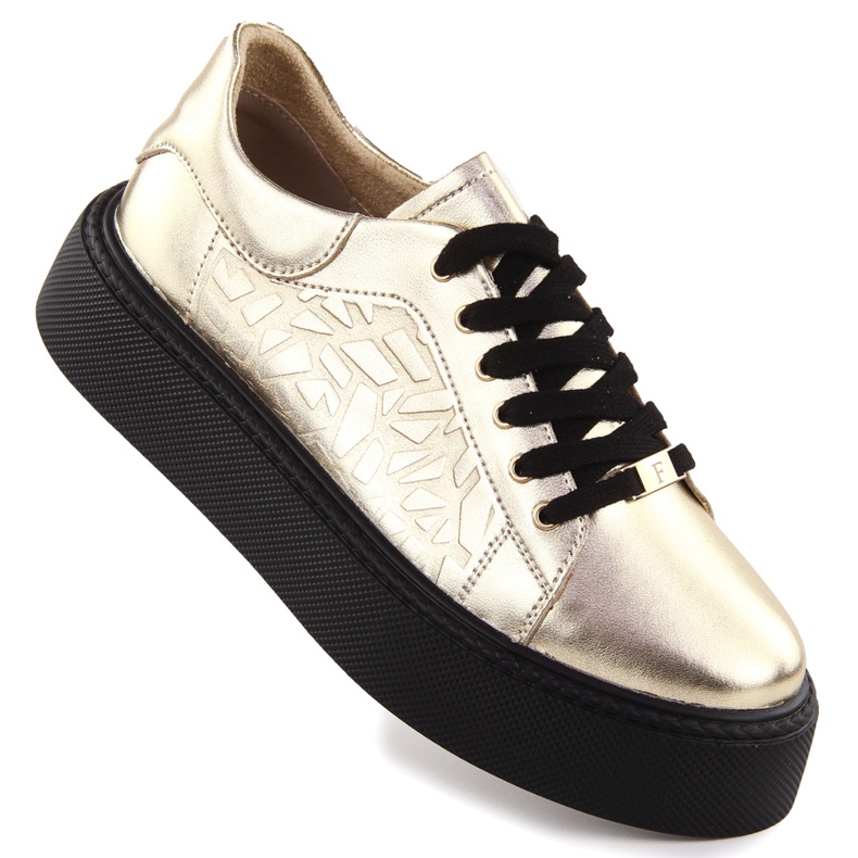 Sapatos de couro feminino na plataforma Golden Filippo DP6119 dourado