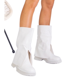 Botas brancas com uma parte superior quebrada branco