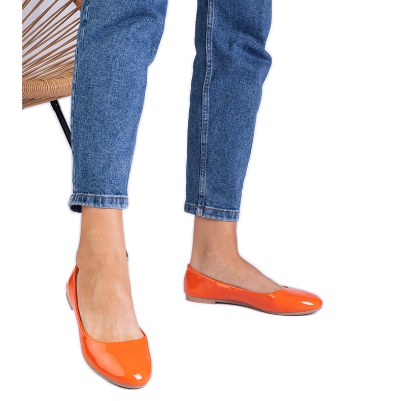 Bailarinas envernizadas laranja