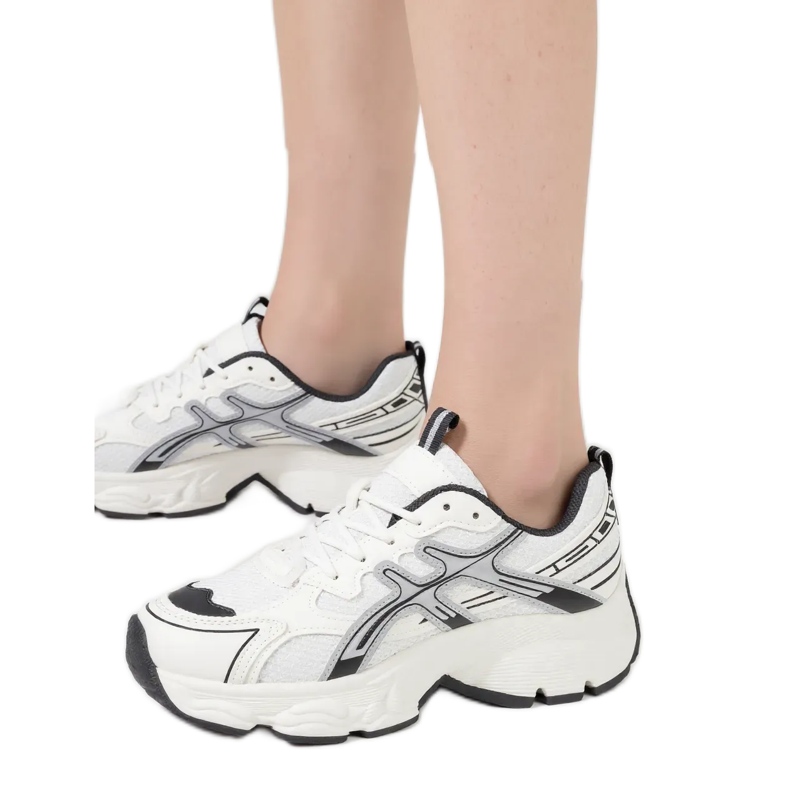 Tênis femininos negros preto