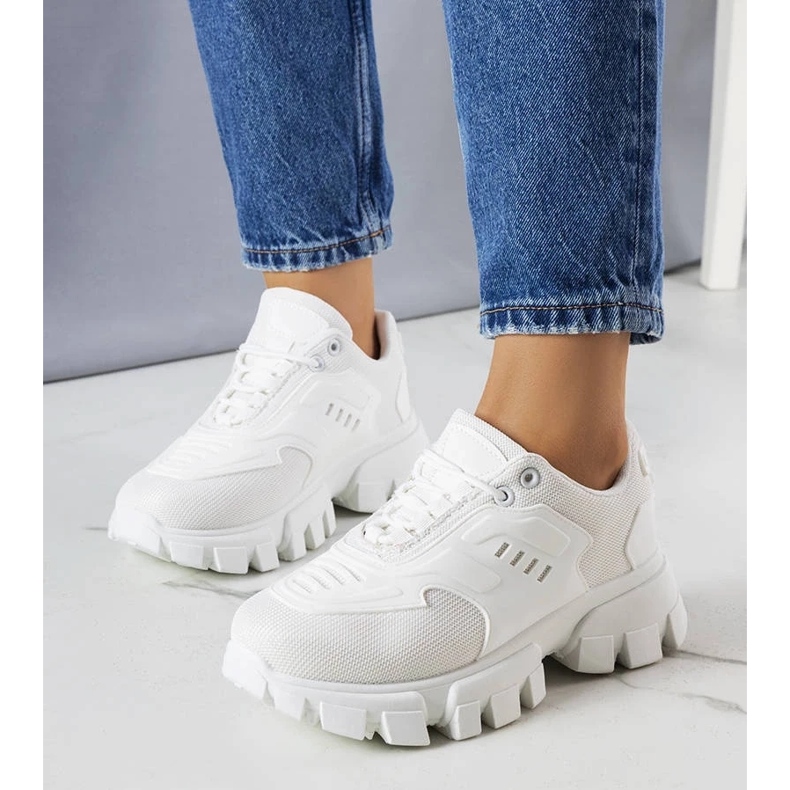 D/GMR Tênis brancos em uma sola maciça Inez