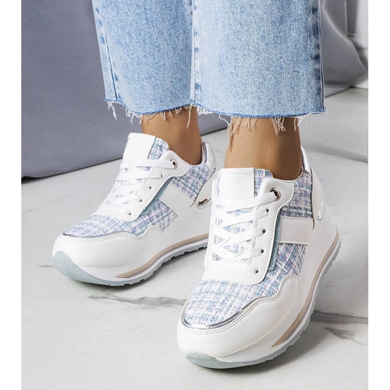 D/GMR Tênis branco com apliques Krystal decorativos