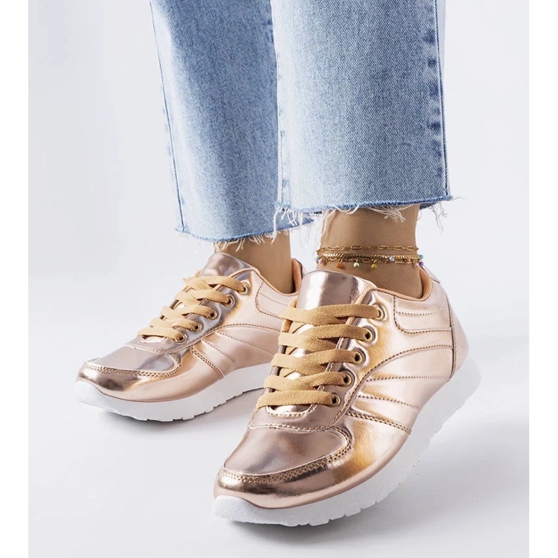 D/GMR tênis dourados Quessy