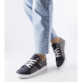 D/GMR Tênis azul marinho decorado com o monograma Bolduc