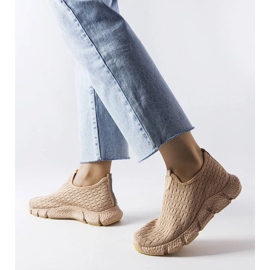 D/GMR Tênis esportivo bege Obenor.