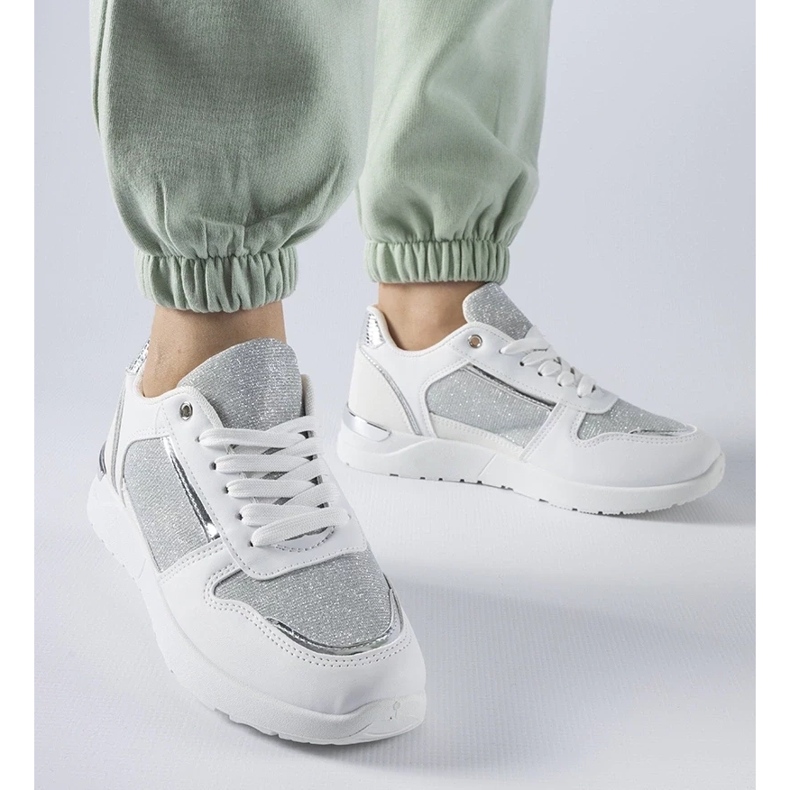 D/GMR Tênis branco com fio decorativo da Facondo