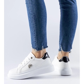 D/GMR Tênis branco com aplicação Fairfax de zircão D/GMR Tênis branco com aplicação Fairfax de zircão