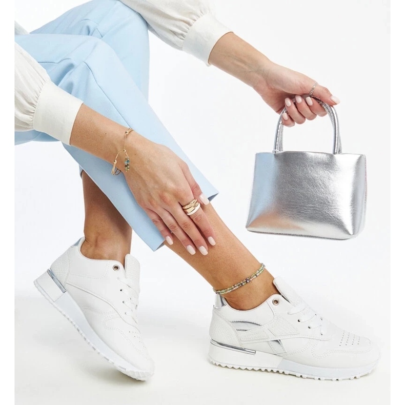 D/GMR Tênis branco de pele de cobra Tasnim D/GMR Tênis branco de pele de cobra Tasnim