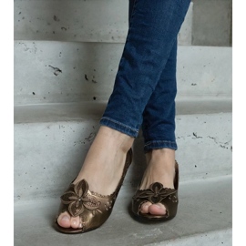 D/CEO Sapatilhas marrons vazadas com biqueira aberta da Ursull marrom