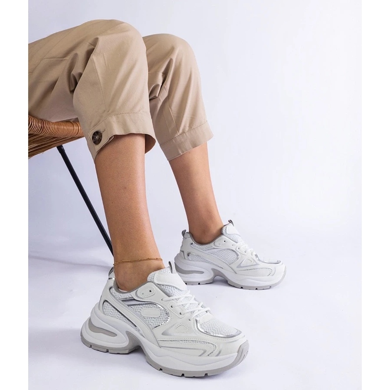 D/CEO Tênis branco com sola Adom enorme D/CEO Tênis branco com sola Adom enorme