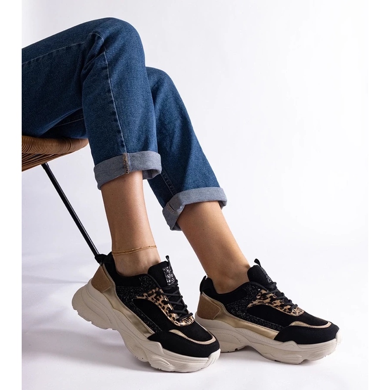 D/CEO Tênis preto com inserções Clorinda brilhantes