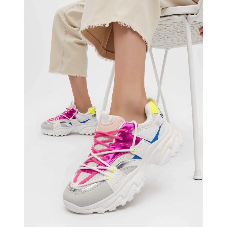 Tênis femininos Zelora Rose Red multicolorido