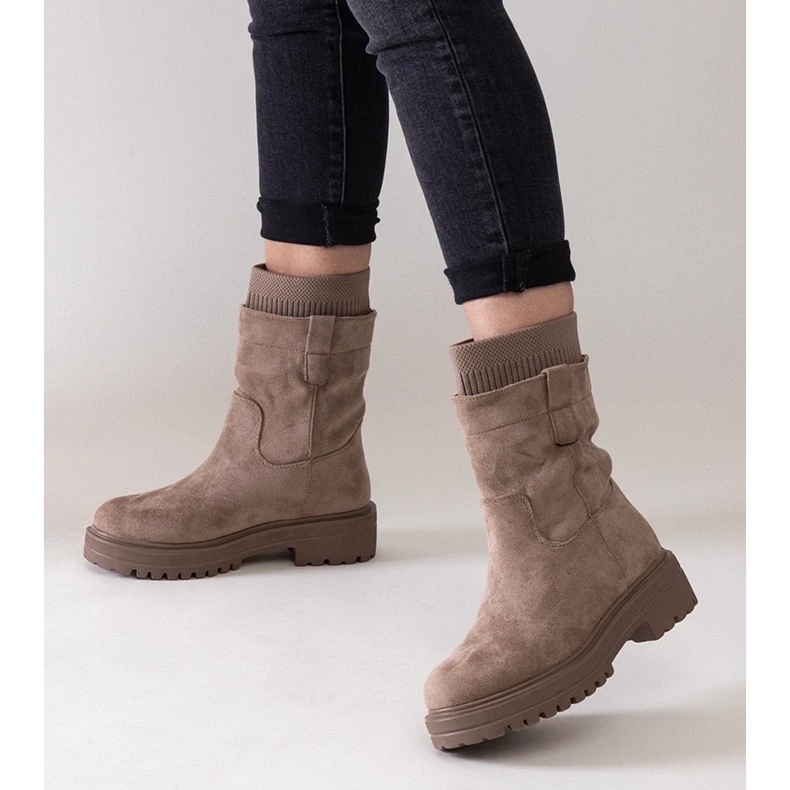 D/CEO Botins bege com meia Ralia D/CEO Botins bege com meia Ralia