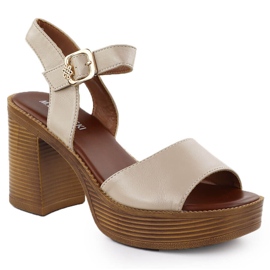 Sandálias femininas no post bege M. Daszyński MR24146-2