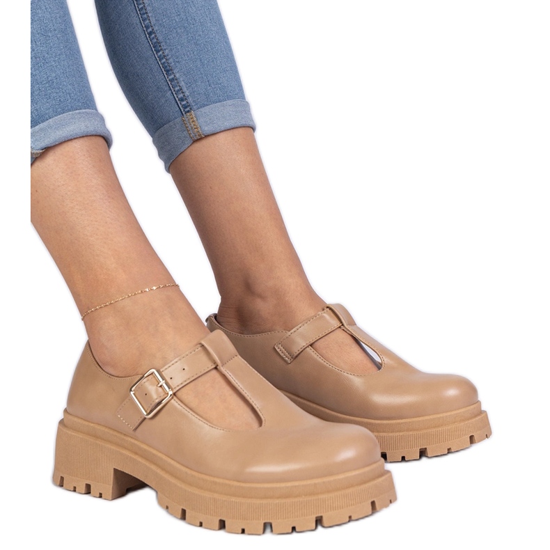 Sapatos marrons na plataforma Eco -Leather castanho