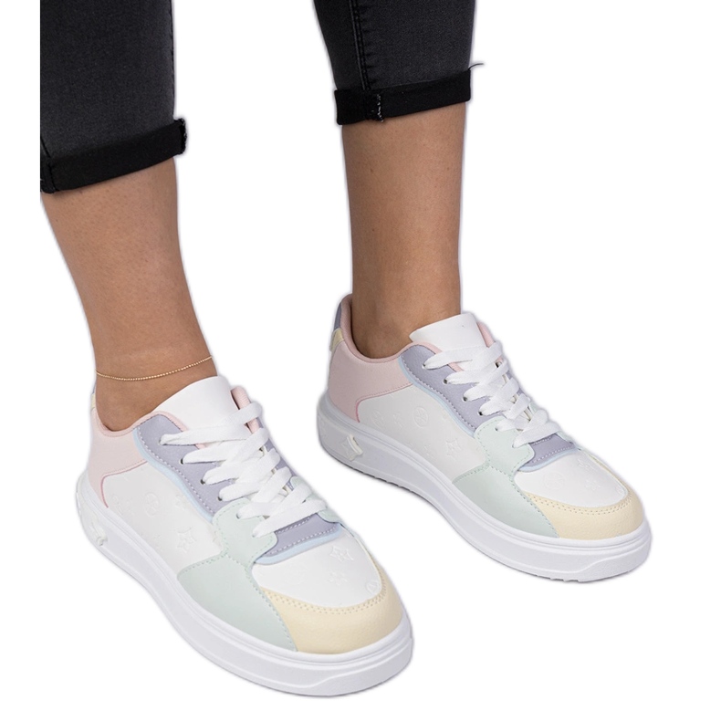 Tênis esportivos brancos e azuis do Leather Eco